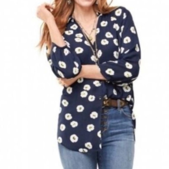 CAbi #5705 Navy Floral Button UP Blouse Size S - Picture 11 of 11